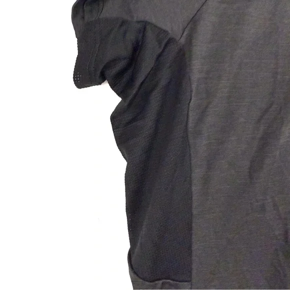 The North Face Women’s FlashDry Active Performance Tee – Charcoal Gray XL - Picture 5 of 13